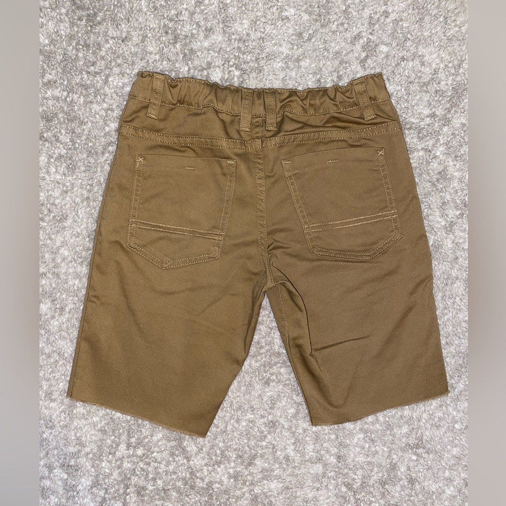 Boys Raw Hem Khaki Shorts- husky 12 - Picture 2 of 3